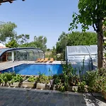 וילה Tojeira